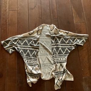 Spring light cardigan with tribal print